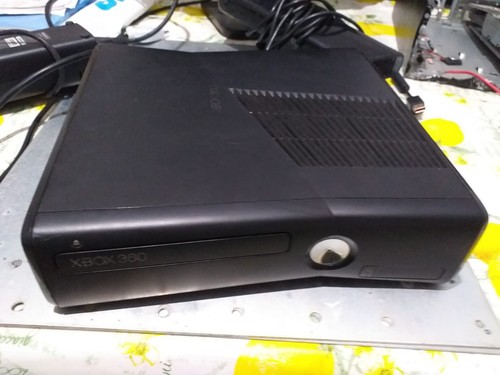 Xbox 360 slim - 250, gb