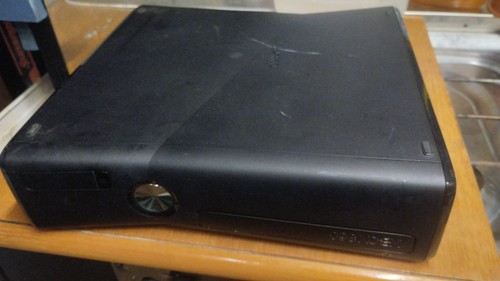 Microsoft xbox 360 slim - microsoft,